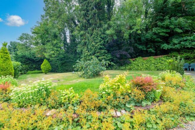 003-77 Allum Lane.jpg