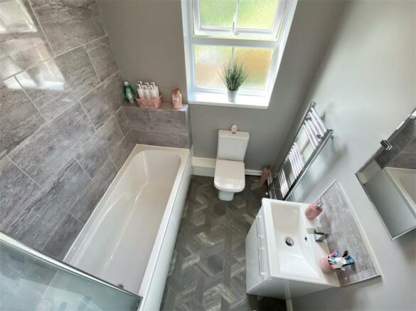 Contemporary Bathroom 502