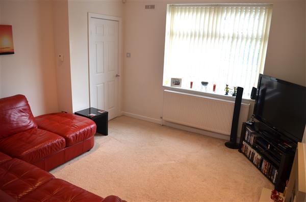 LOUNGE.