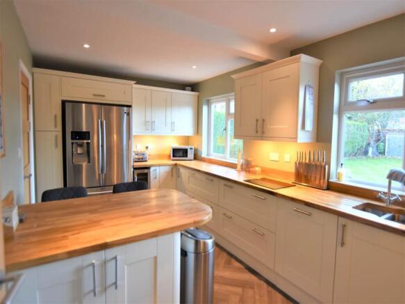 KITCHEN ( 2 ) 
