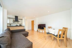 Flat 2, 156, Westferry Road, London E14 3QA