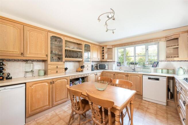 Kitchen/Breakfast Rm