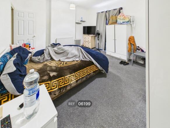 2 bed Terraced to rent Image 9