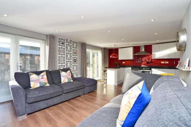 Kitchen/Living Area