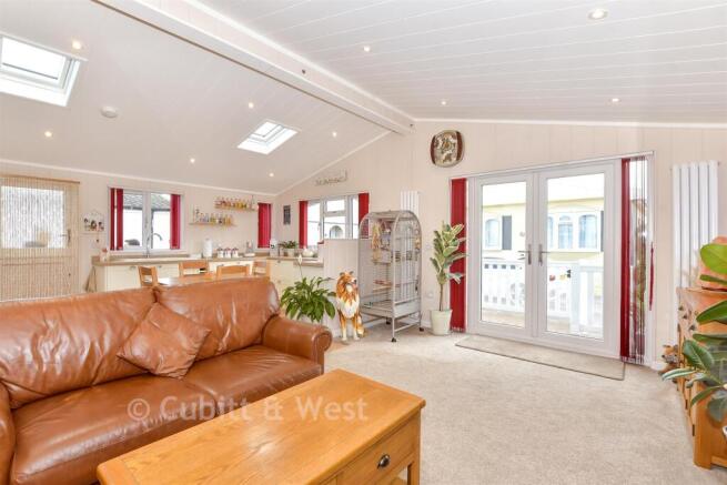 Lounge/Diner/Kitchen