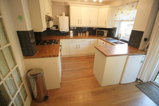Kitchen 1.JPG