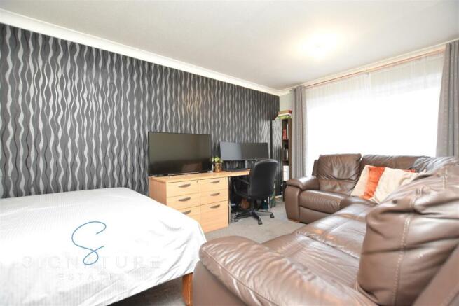 Living Room  1.jpg