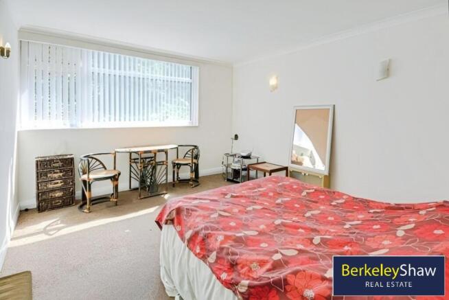 Living area/bedroom