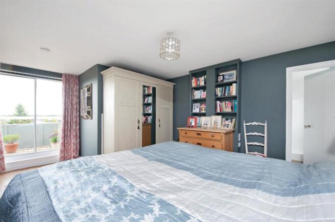 30 Regency House 8.jpg