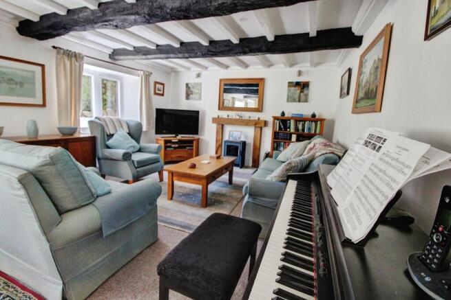 4 bed Detached for sale Image 11
