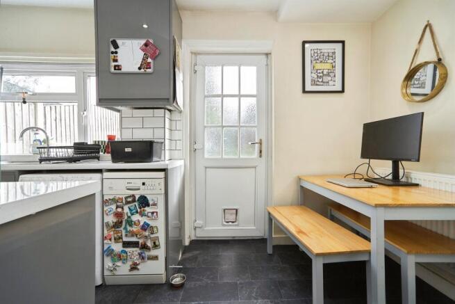 3 bed Semi-Detached for sale Image 7