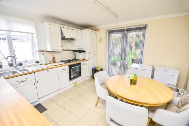 Kitchen/breakfast ro