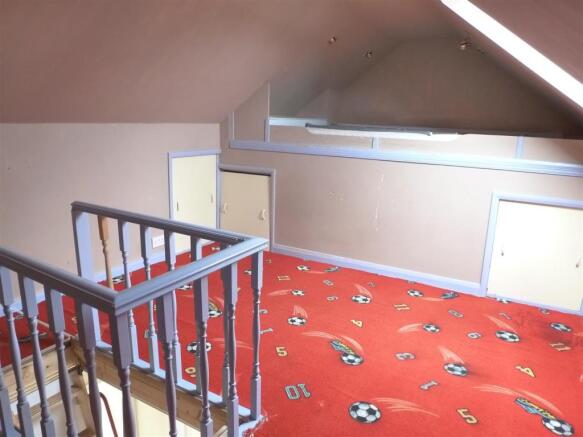 LOFT SPACE/HOBBIES R