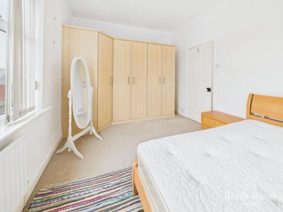 2 bed Terraced for sale Image 11