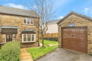 25, Stoneleigh Court, Shelley, Huddersfield HD8 8LQ
