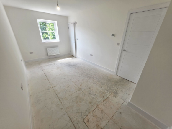 3 bed Semi-Detached for sale Image 9