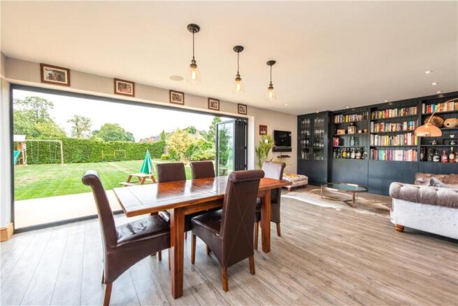 Dining/Family Room