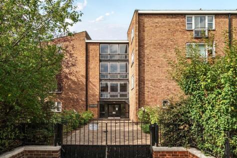 Kennington Park Road, Kennington, London, SE11