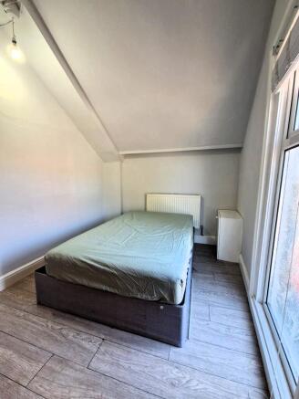 Morris Road, Stratford E15 - Więcej