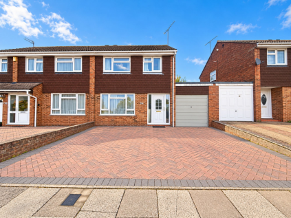 Old Bedford Road, Luton, LU2