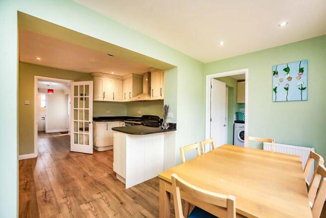 Kitchen/Breakfast Ro