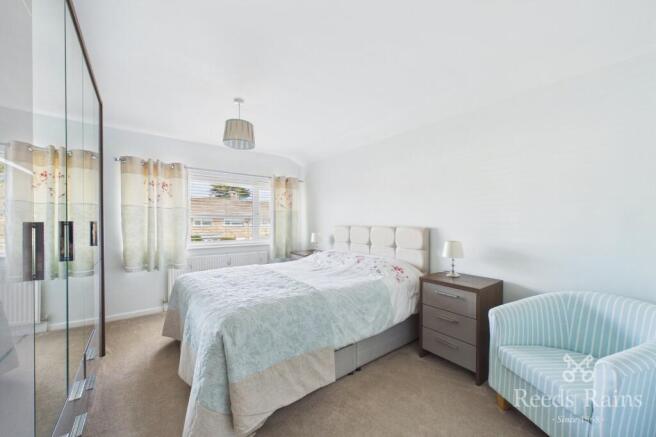 4 bed Detached for sale Image 11