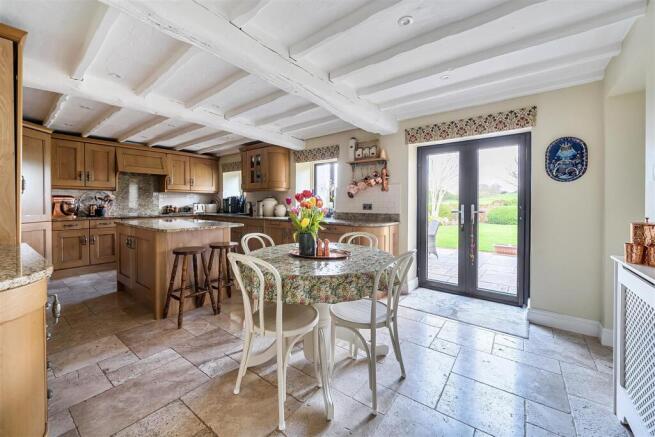 Bramblewood House, Spring Lane, Alderton (27).jpg