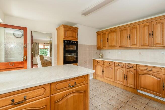 2 bed Detached Bungalow for sale Image 8