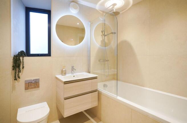 2 bed Apartment for sale Image 8
