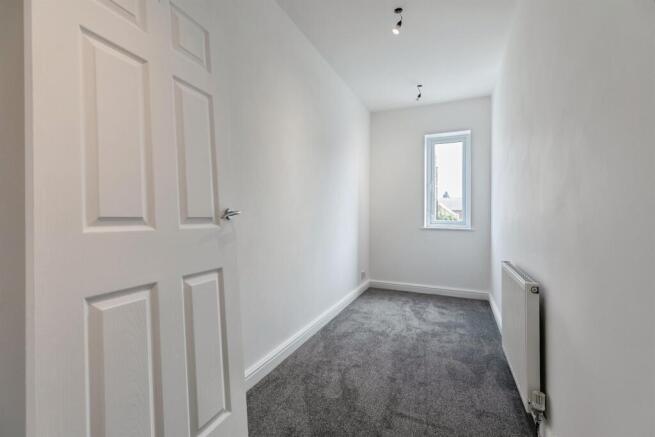 3 bed House to rent Image 11