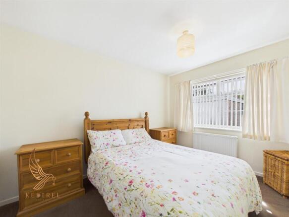2 bed Detached Bungalow for sale Image 9