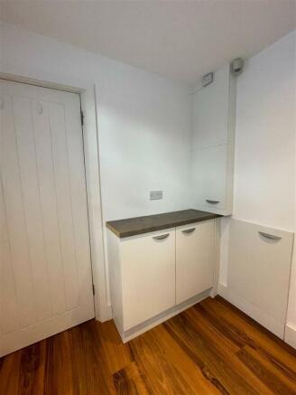 Utility Room 2.jpg