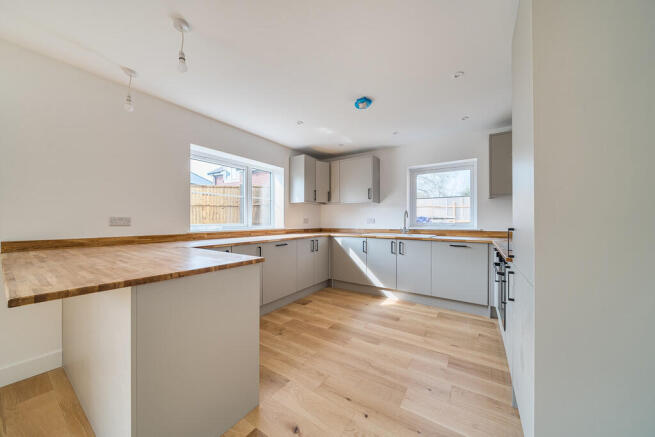 1422772-7-69c194a...