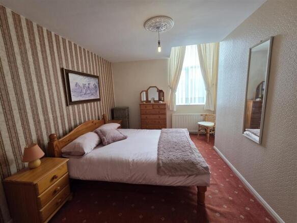 2 bed Apartment for sale Image 9