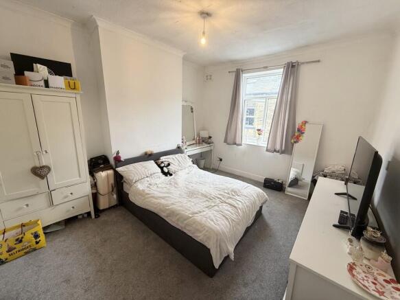 3 bed Terraced for sale Image 8