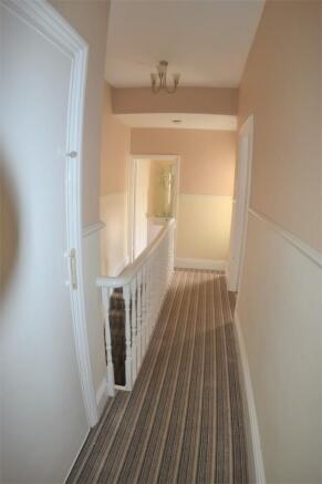 2 bed Terraced to rent Image 10