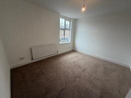 5a, Hampden Square, Southgate, London N14 5JP