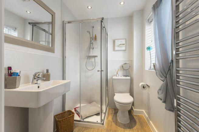 4 bed Detached for sale Image 12