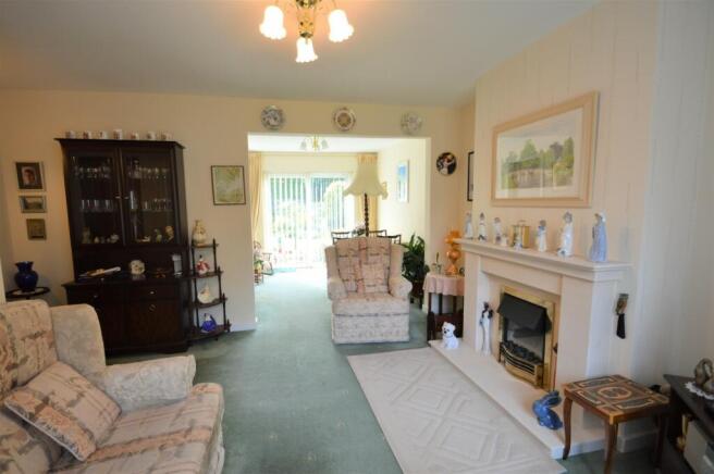 Living dining room