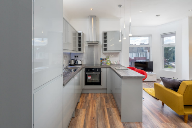 KITCHEN/DINER ONE