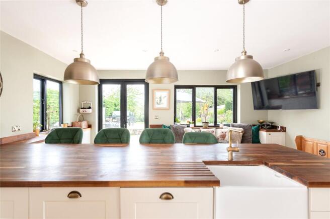 Kitchen/Breakfast Rm