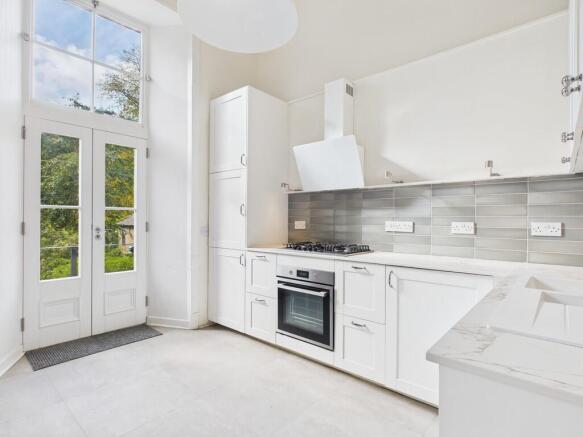 CAM05526G0-PR0051...