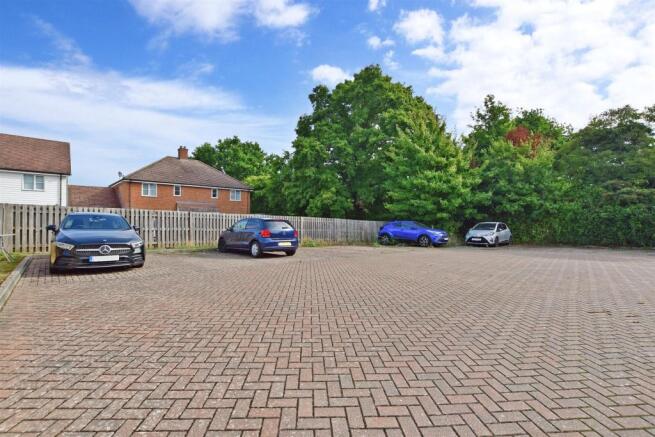 Driveway/Parking