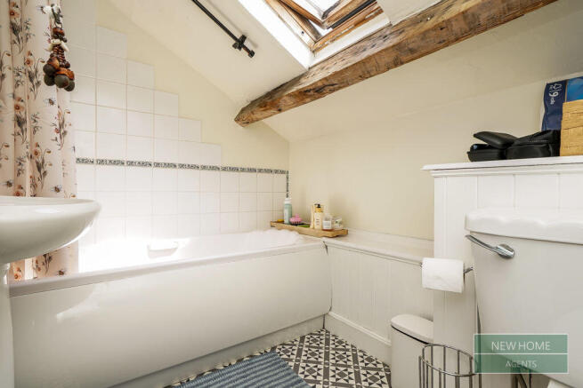 2 bed Apartment for sale Image 12