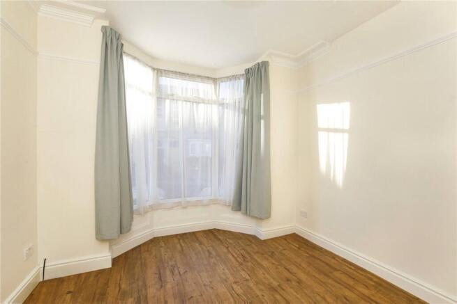 2 bed Terraced to rent Image 8