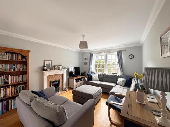 Old Ferry Road, Wivenhoe, Colchester, CO7 photo 4