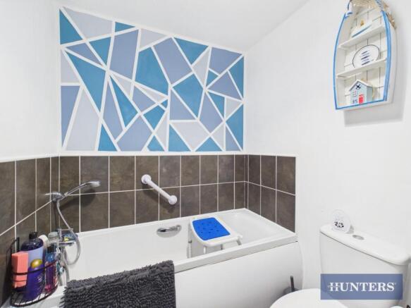 3 bed End of Terrace to rent Image 4