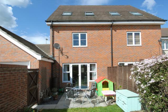 Rear Aspect