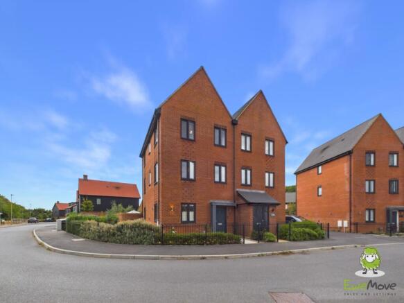 EweMove Estate Agents Basingstoke - Linseed Way