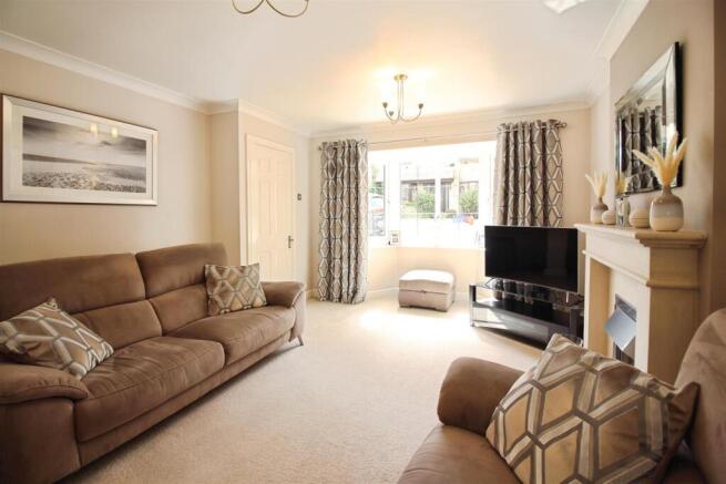 3 bed Detached for sale Image 4
